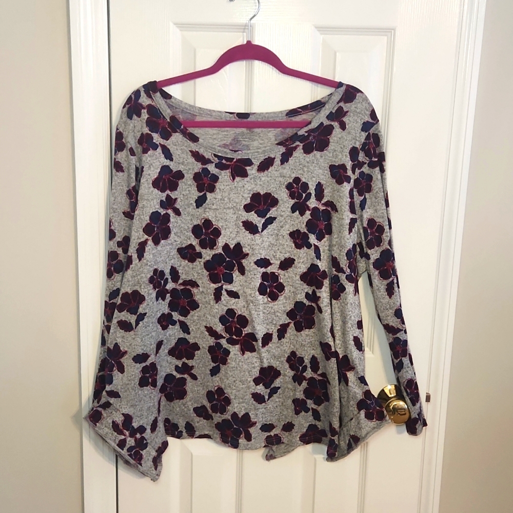 Lane Bryant Grey sweater purple and navy floral pattern